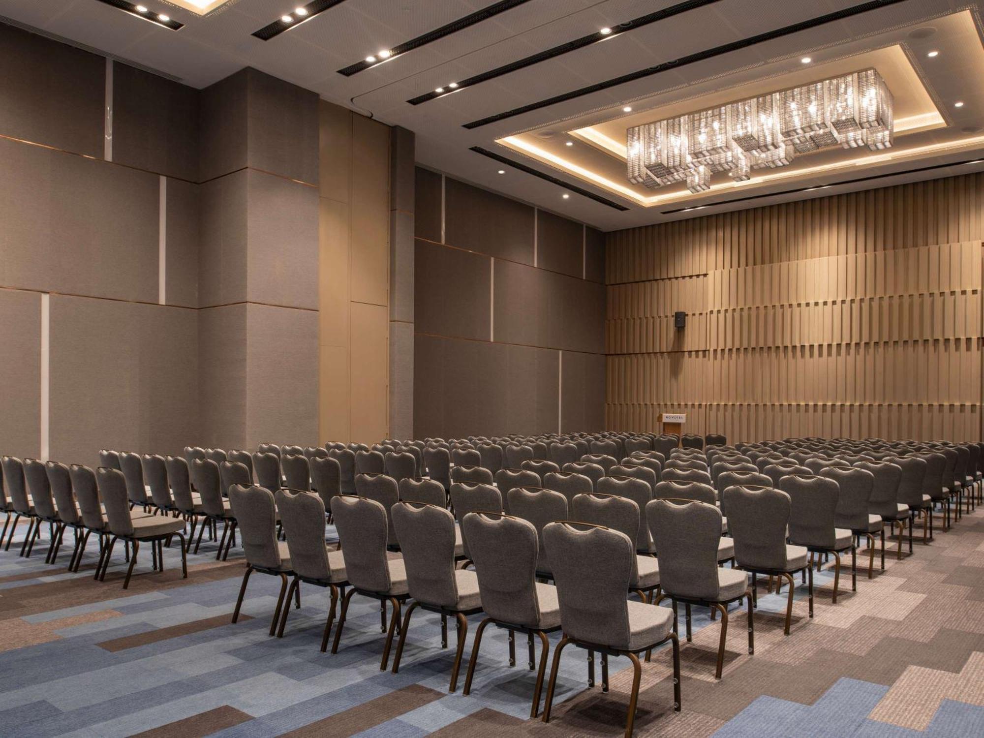 Novotel Riyadh Sahafa Eksteriør bilde